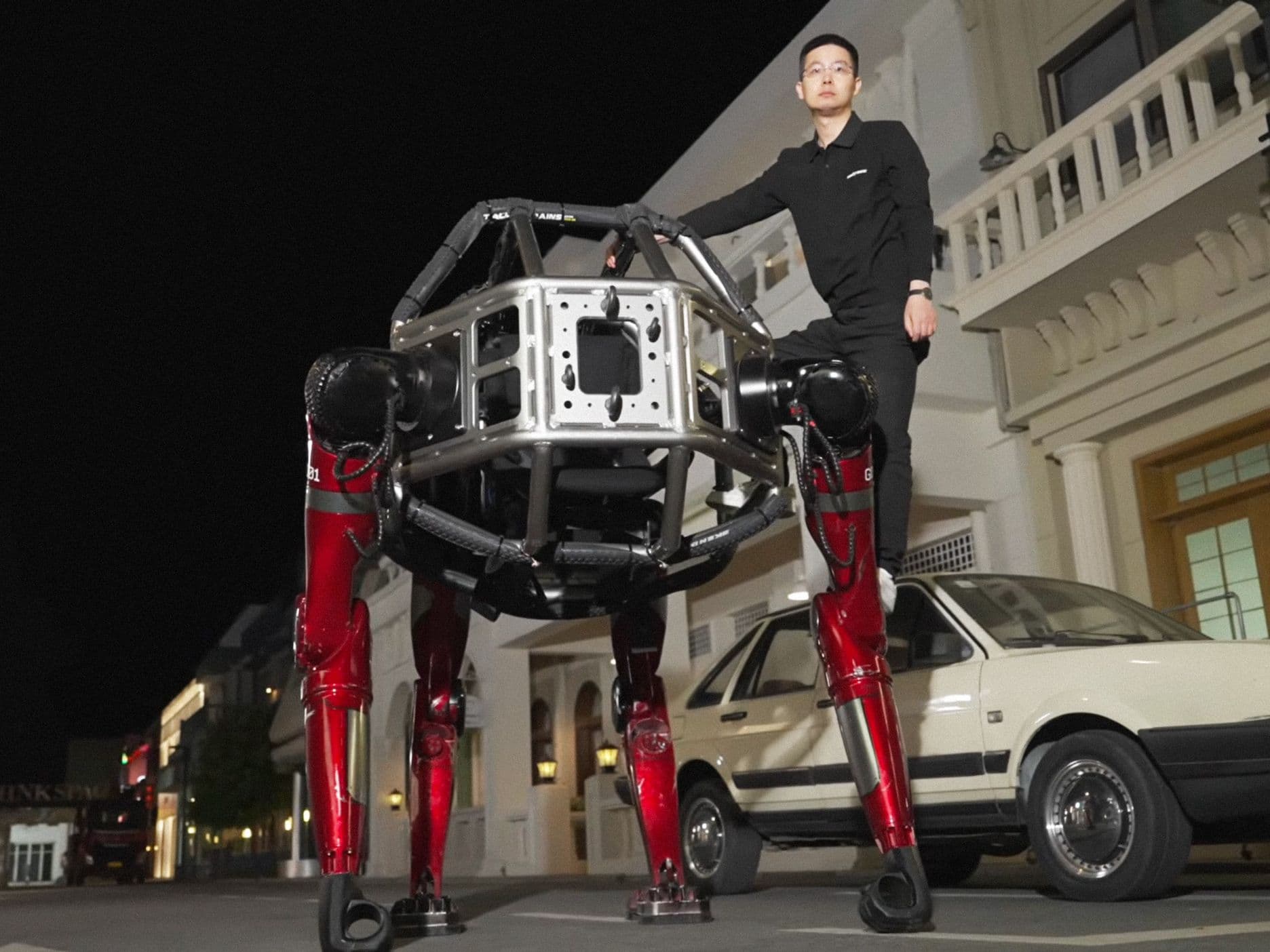 The Unitree GD01 Is a Giant Mecha Robot You Can Actually Buy — image 2